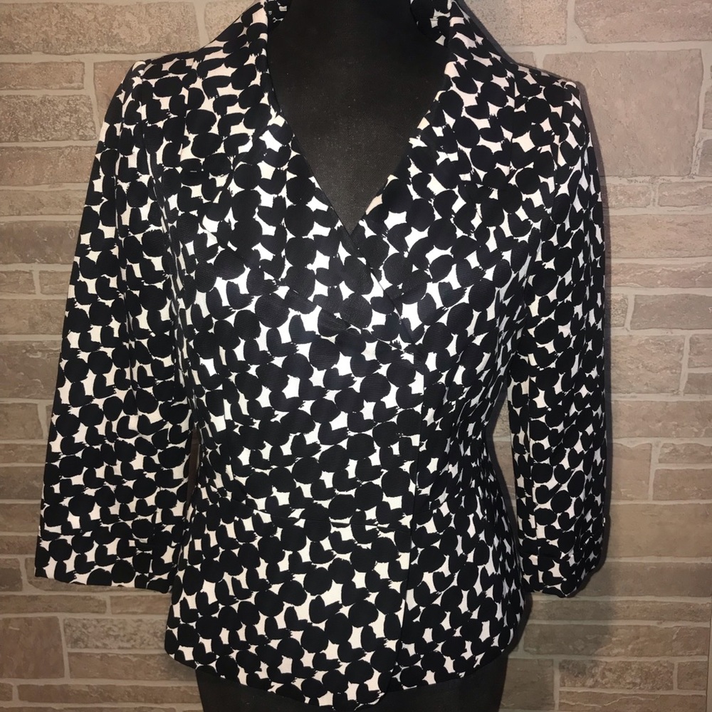 Tahari Jacket Size 6